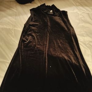 Black polyester turtleneck sleeveless dress